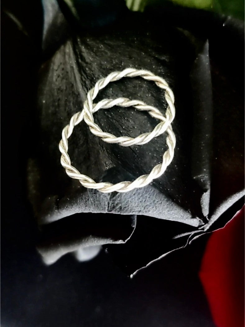 Twisted Ring